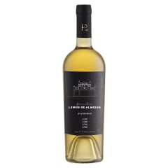 Vinho Família Lemos de Almeida Alvarinho Safras Branco Seco 750ml Vinho Família Lemos de Almeida Alvarinho Safras Branco Seco 750ml
